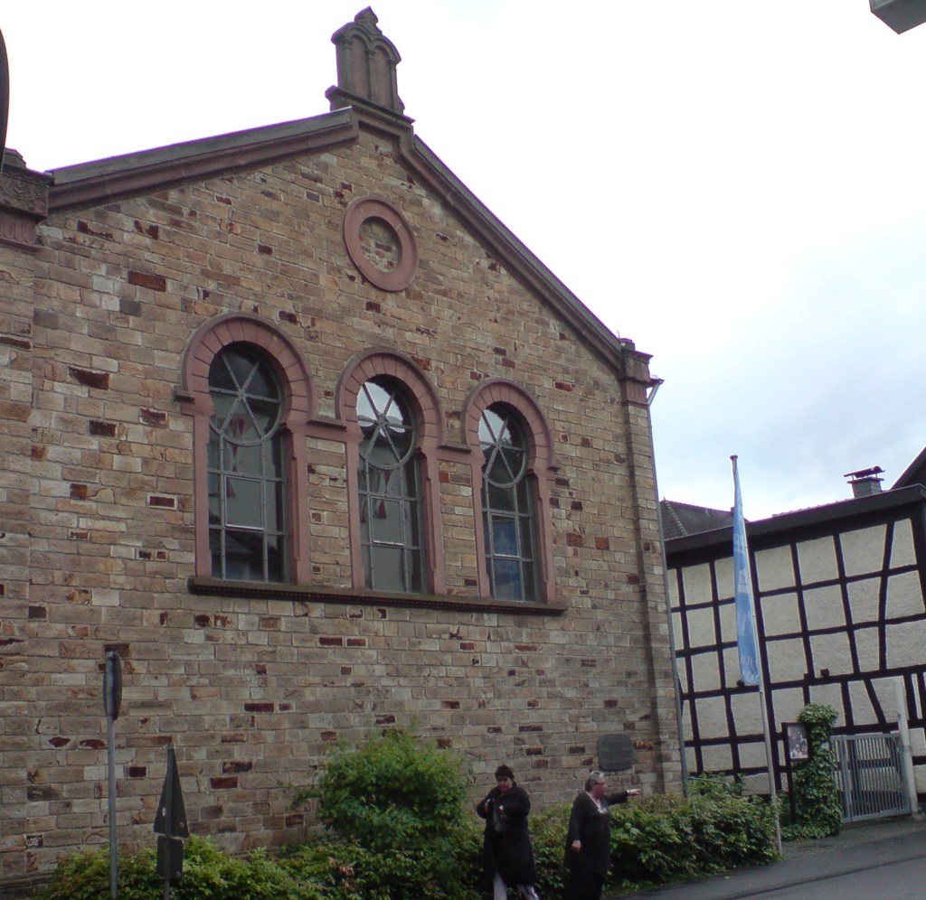 Dieses Bild hat ein leeres alt-Attribut; sein Dateiname ist synagoge_ahrweiler_broich.jpg